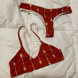 LSEAS bikini reversible - arrow print & white/gold